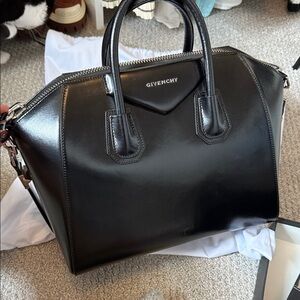Givenchy Antigona bag,no offers